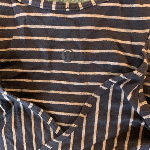 Lululemon tank top, size 8, navy - Picture 3 of 3